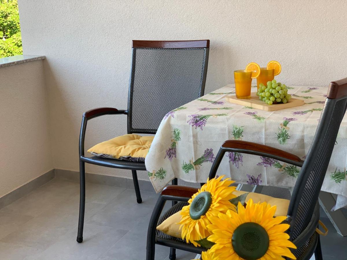 Apartments Fortuna Biograd Na Moru Luaran gambar