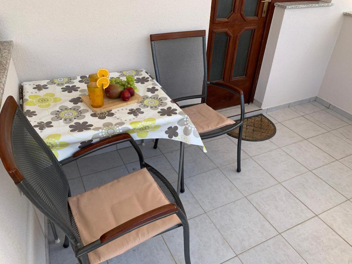 Apartments Fortuna Biograd Na Moru Luaran gambar