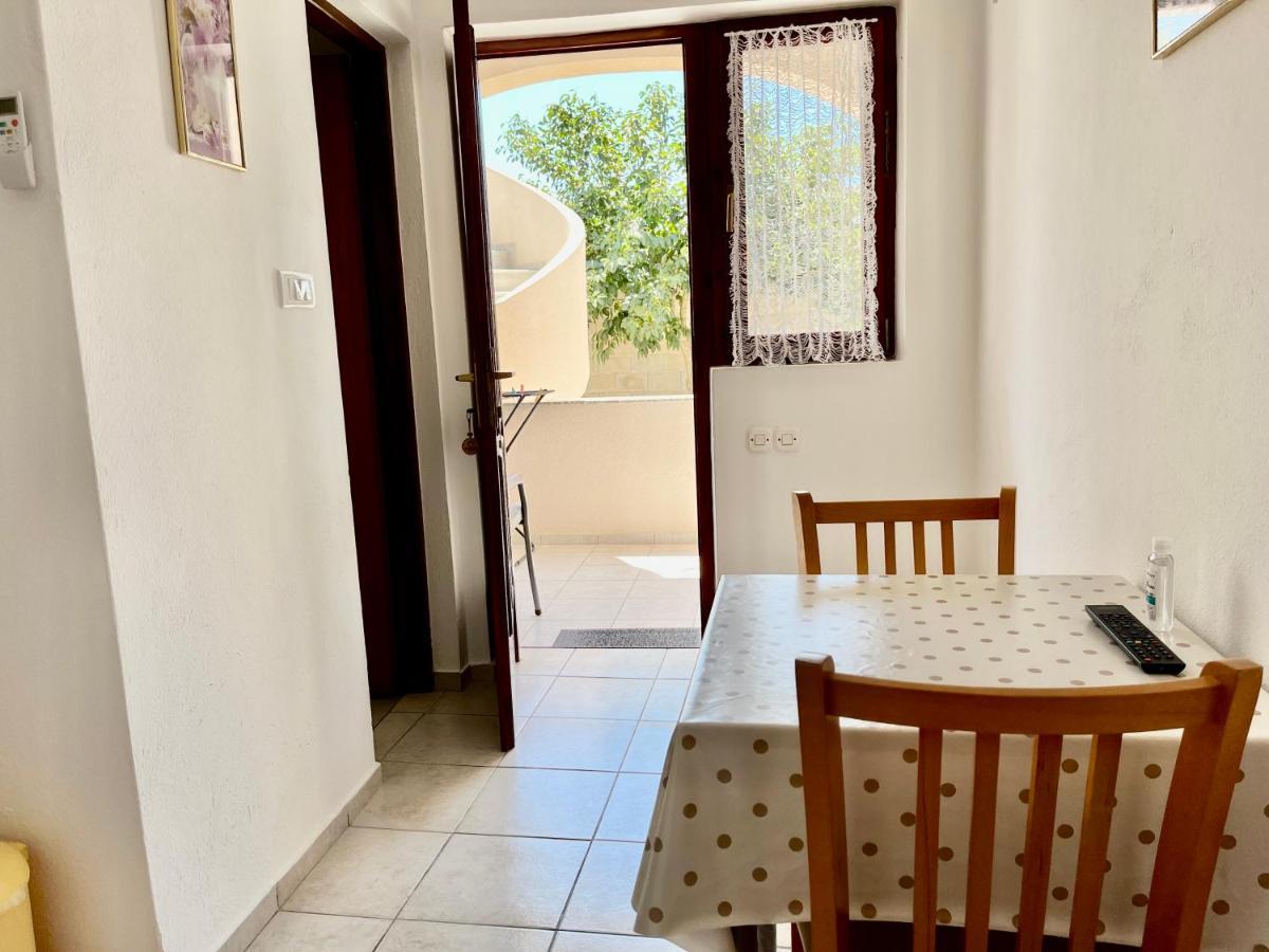 Apartments Fortuna Biograd Na Moru Luaran gambar